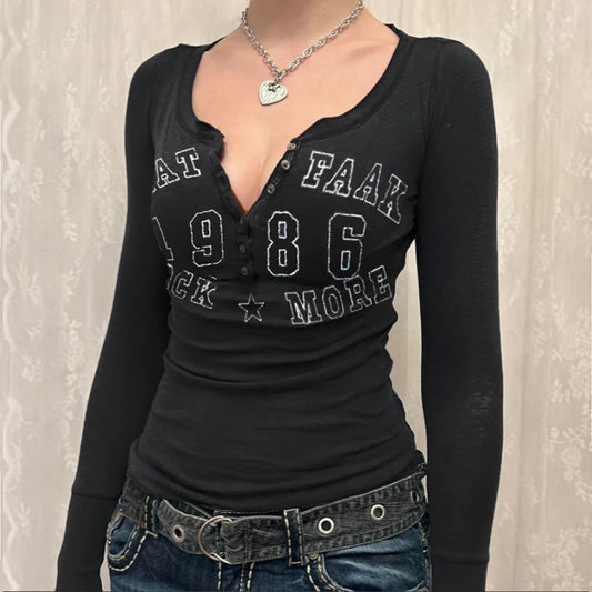 Black T-shirt Women Autumn Letter Print Streetwear Long Sleeves O-Neck Bodycon Sexy Top Button Fashion Casual Slim Tees Female